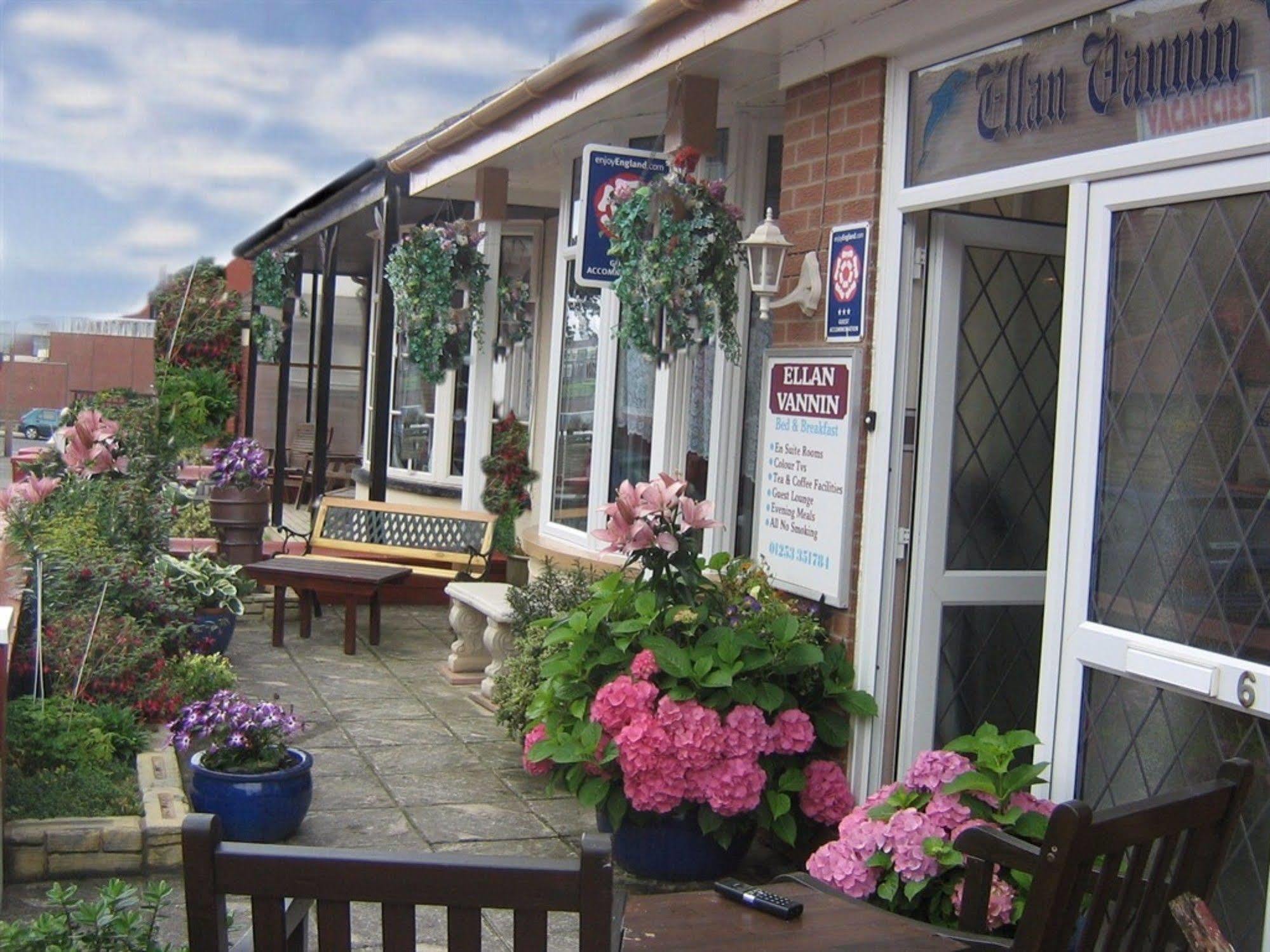 Ellan Vannin Guest House Blackpool Exterior photo